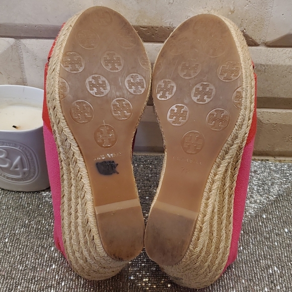 SOLD!! TORY BURCH Filipa Pink Wedges - Size 7 - Picture 7 of 8